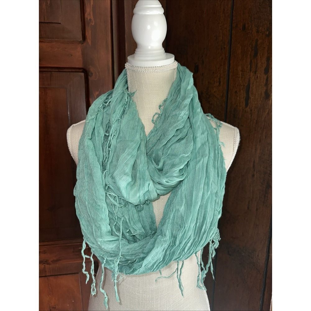 Womens Infinity Scarf - 100% Viscose - Aqua Fringed - EUC